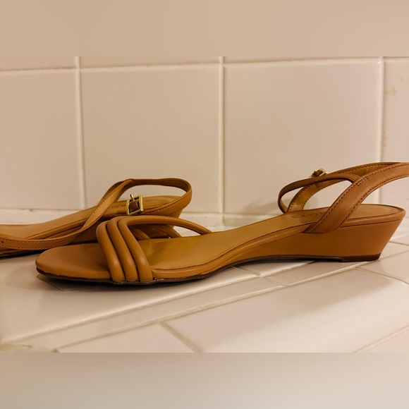 Talbots Sandals - great condition, only worn twice. Super comfortable! - Picture 6 of 6